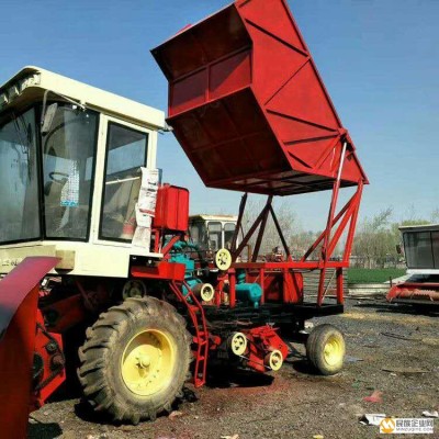 山东青储机厂家郓城杜宇机械 玉米秸秆全自动大型青储黄储收割粉碎机
